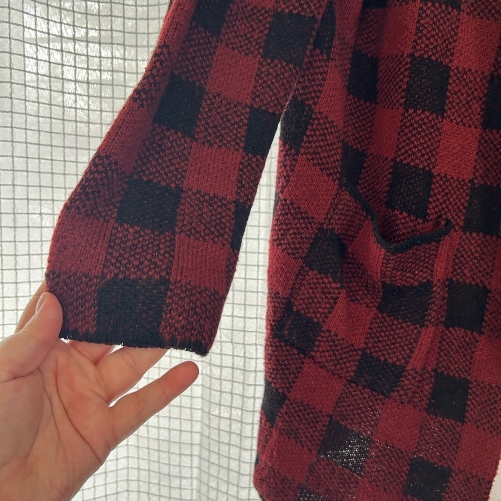 Guilty Cardigan - Picture 2 of 6